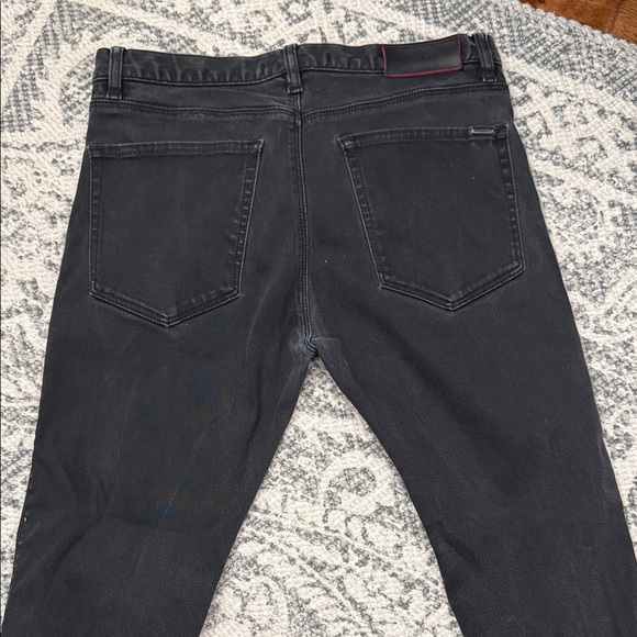 Hugo Boss Men's Black Slim Straight Jeans - Picture 4 of 4